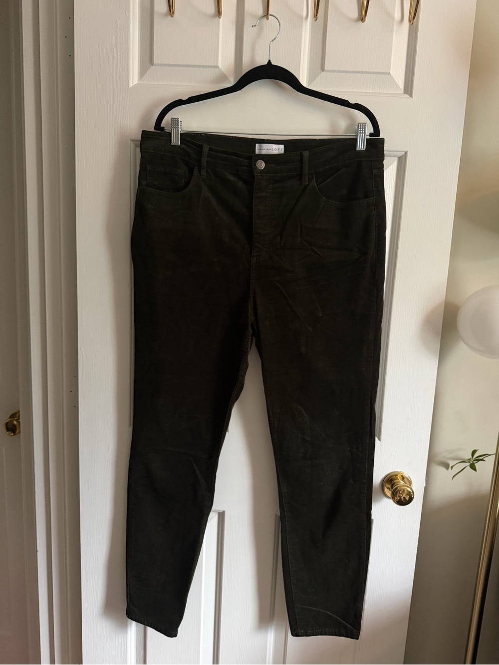 LOFT Women’s Dark Olive High-Rise Corduroy Pants